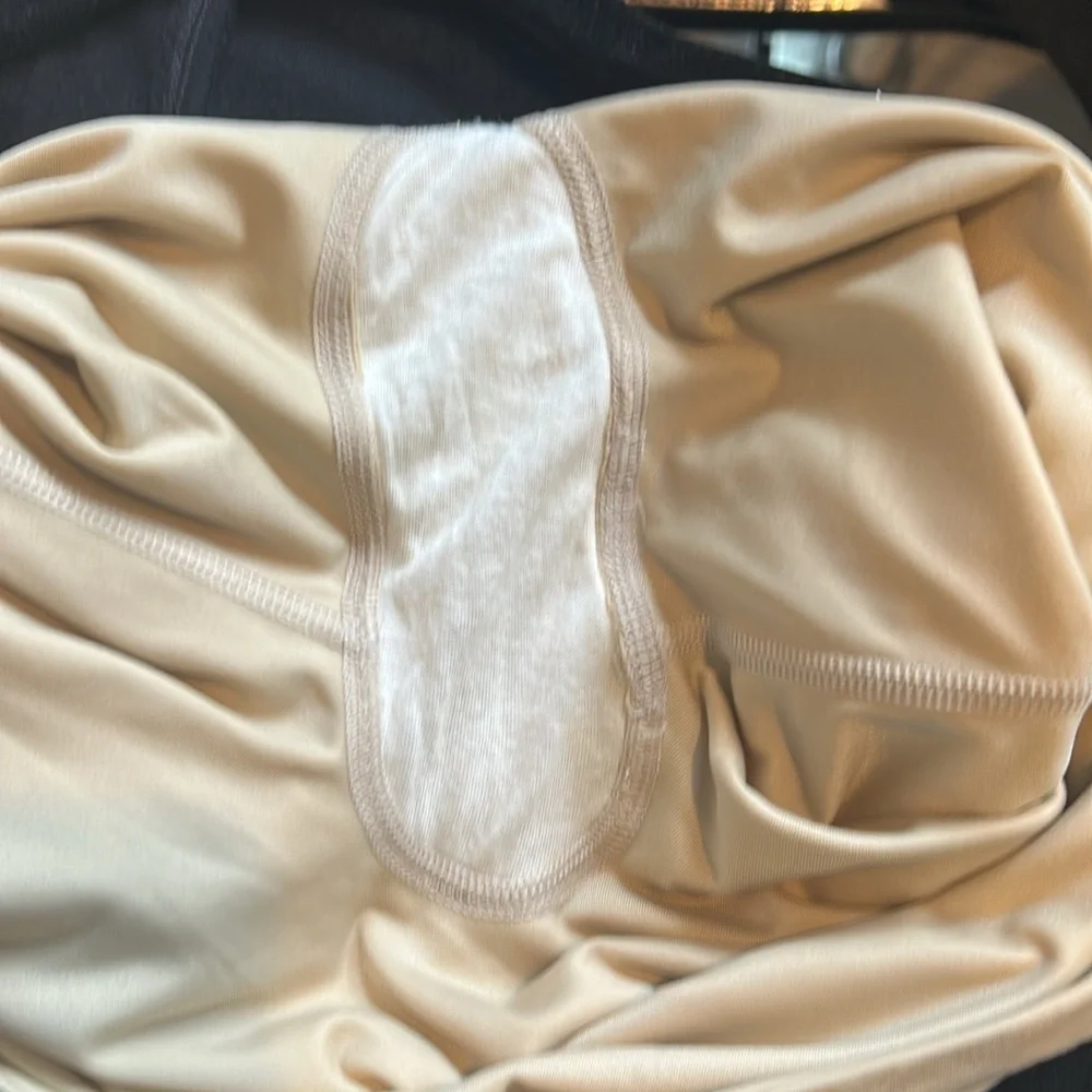 Spanx XL Gold/Tan Shapewear Shorts - Picture 4 of 4